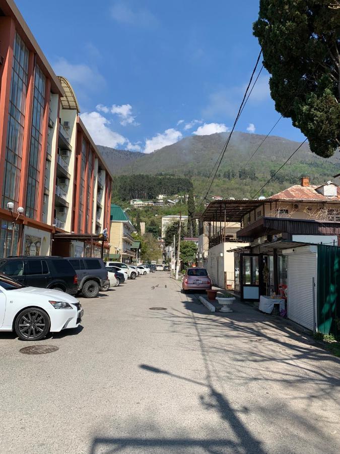 Guest House Aphyn Leto Gagra Exterior foto
